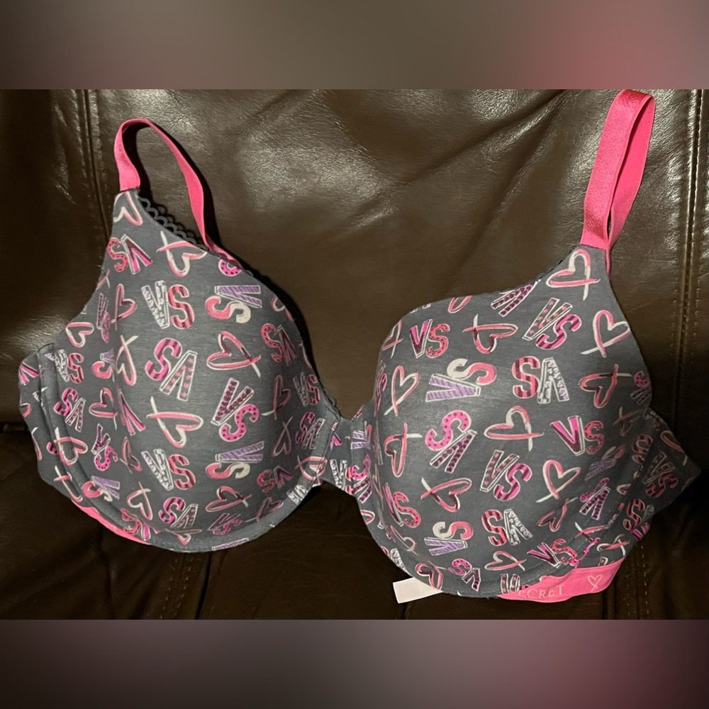 Victoria Secrets VS heart bra 38D